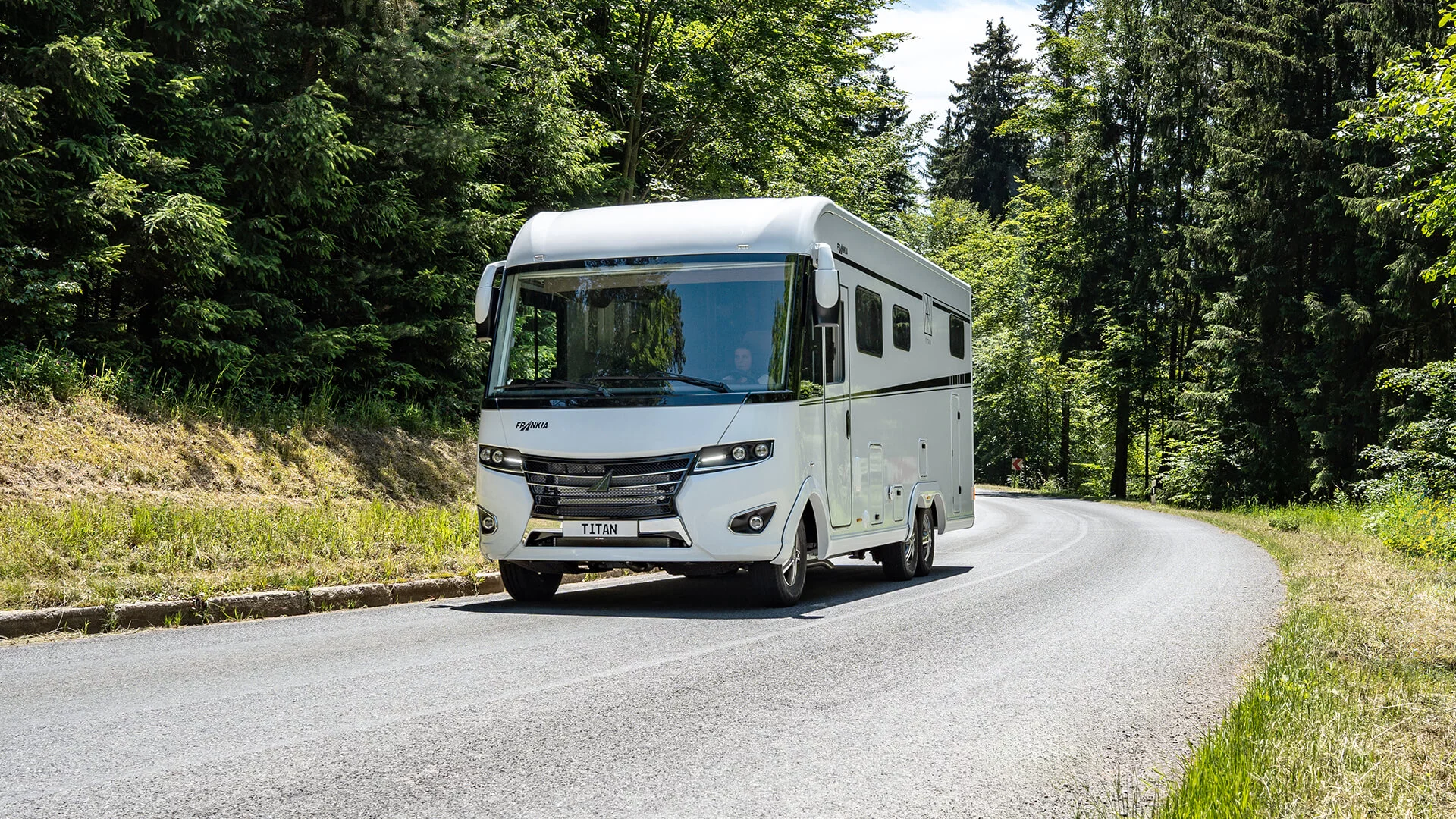 FRANKIA I 790 GD TITAN FRANKIA I 790 GD TITAN