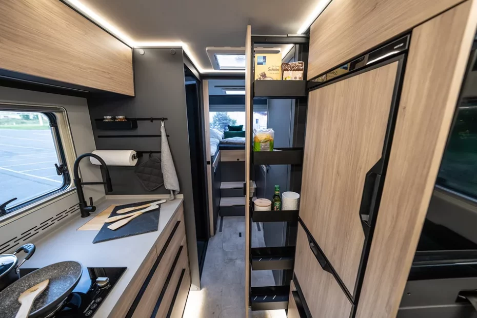 FRANKIA NOCTRA – Der teilintegrierte Luxusliner der nächsten Generation